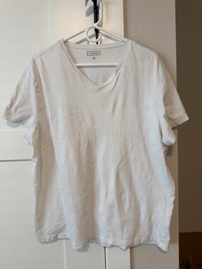 Club Room Men’s White V-Neck T-Shirt XL 100 % cotton